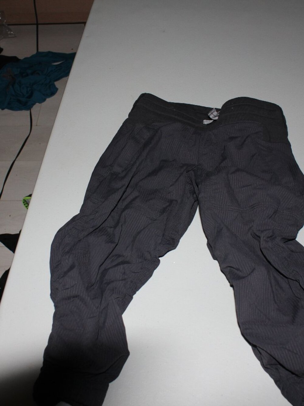 Black Ivivva Capris Size 7